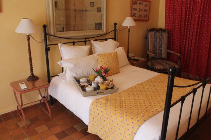 Auberge Des Glycines ปอร์เกรอล ภายนอก รูปภาพ