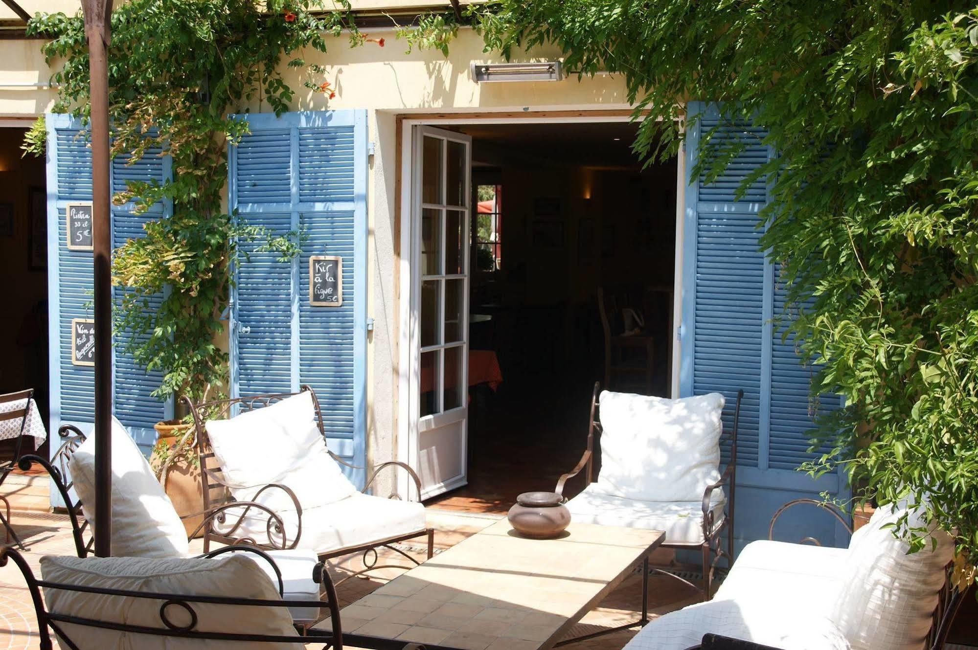 Auberge Des Glycines ปอร์เกรอล ภายนอก รูปภาพ
