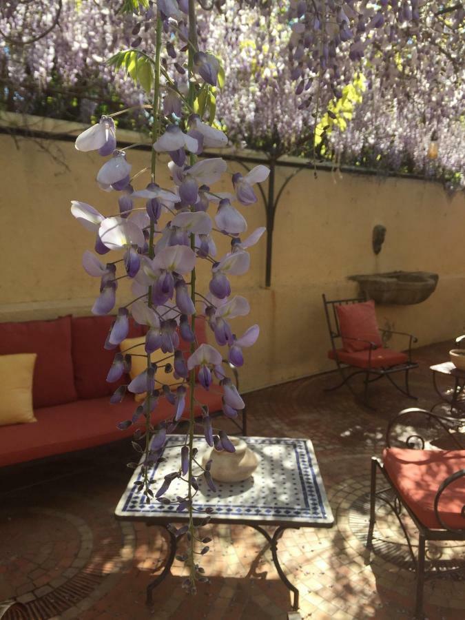 Auberge Des Glycines ปอร์เกรอล ภายนอก รูปภาพ