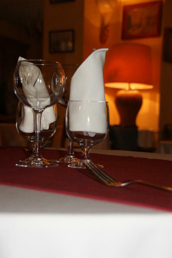 Auberge Des Glycines ปอร์เกรอล ภายนอก รูปภาพ