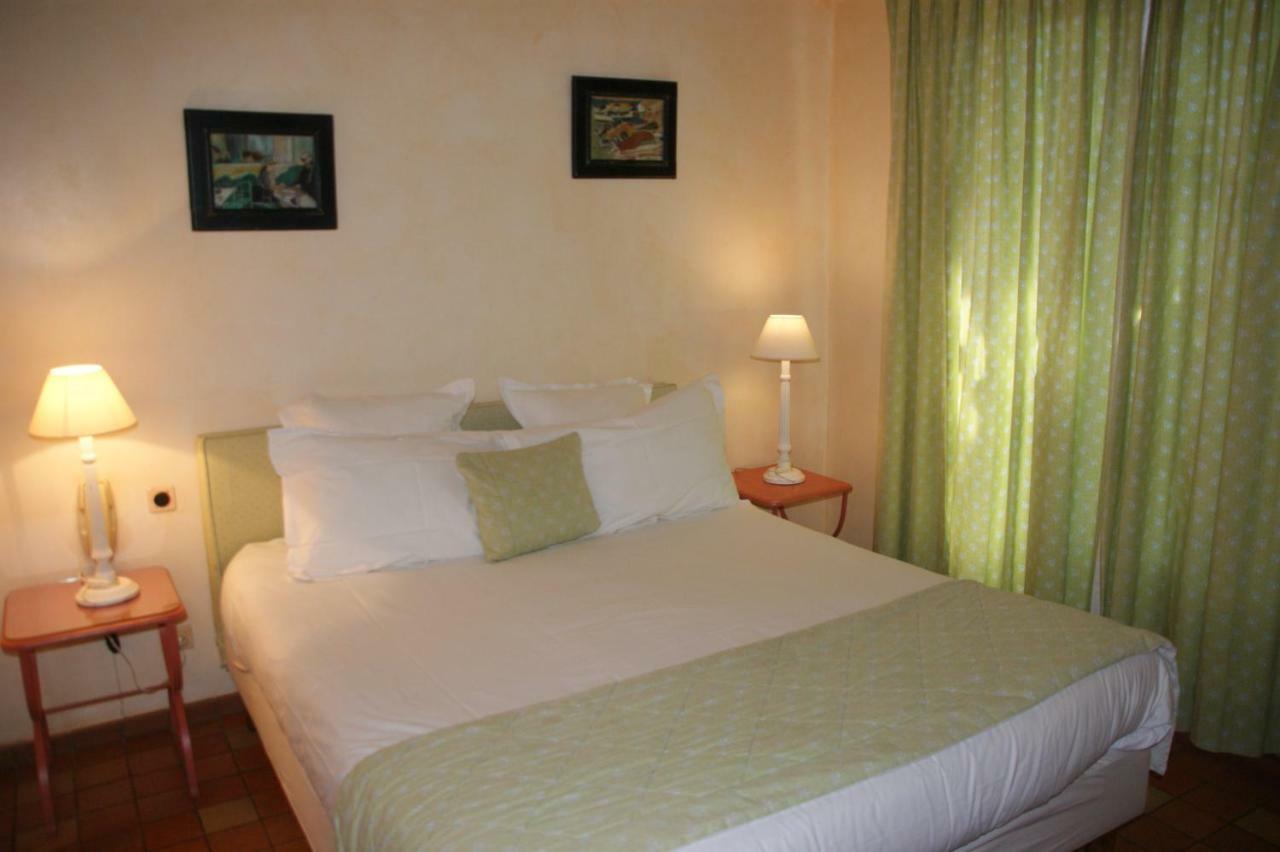 Auberge Des Glycines ปอร์เกรอล ภายนอก รูปภาพ
