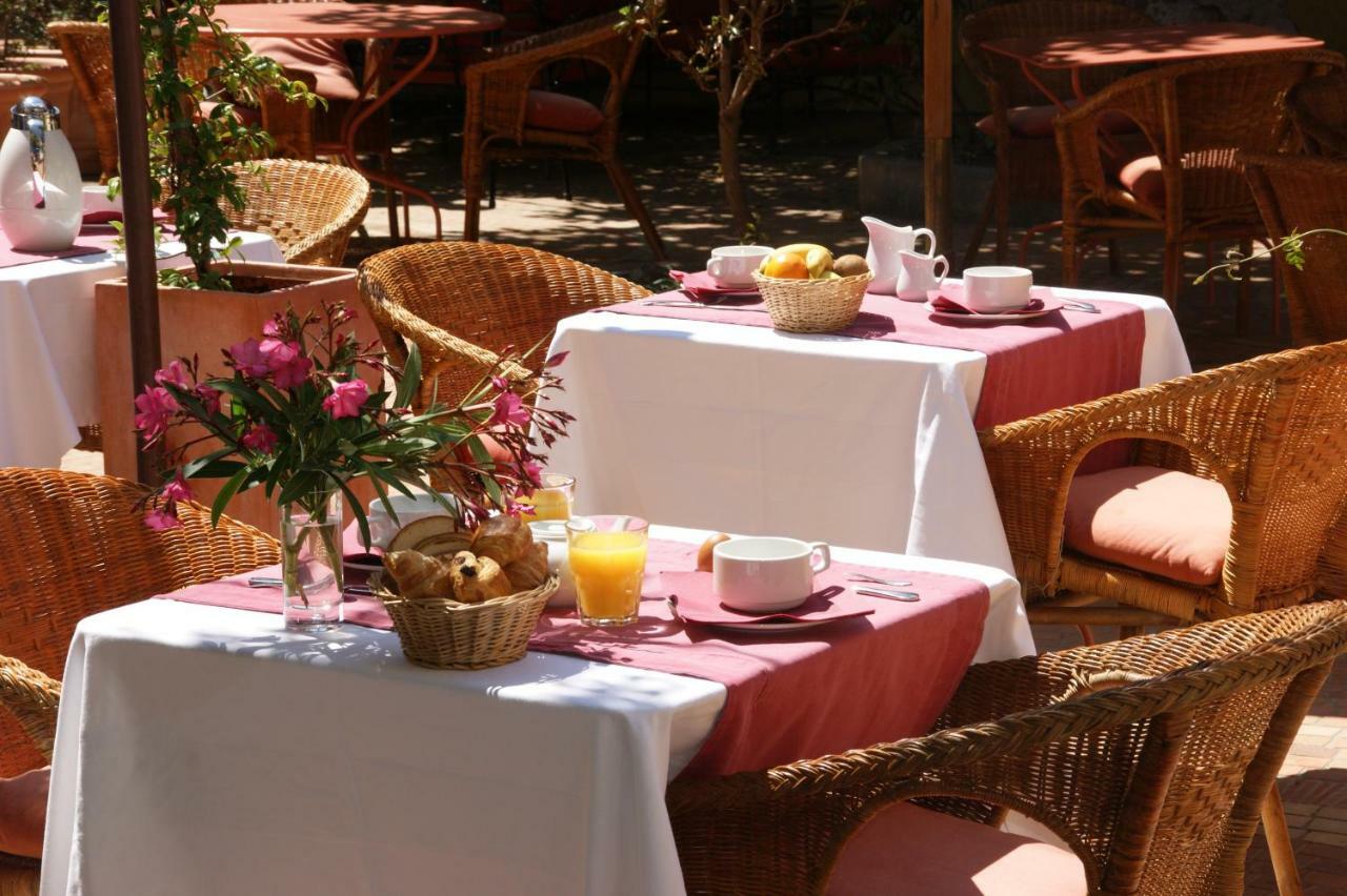 Auberge Des Glycines ปอร์เกรอล ภายนอก รูปภาพ